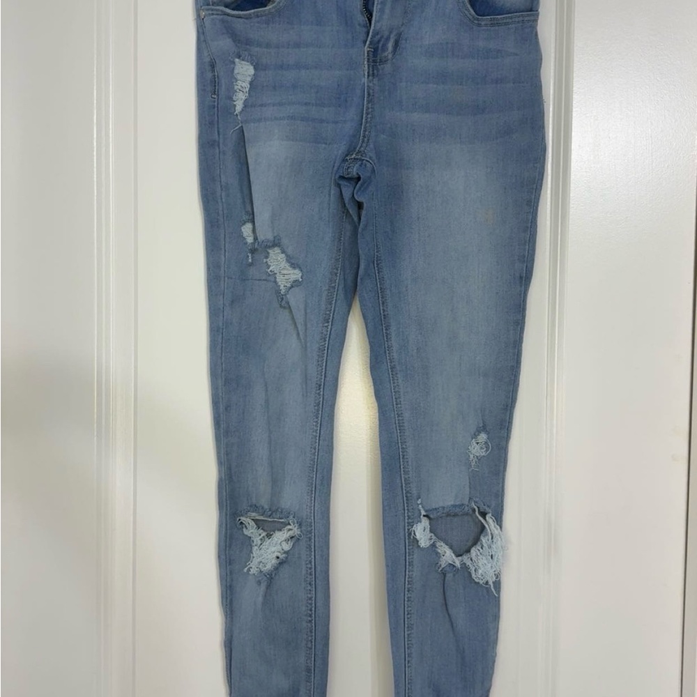 Stylish Light Blue Distressed Women Jeans